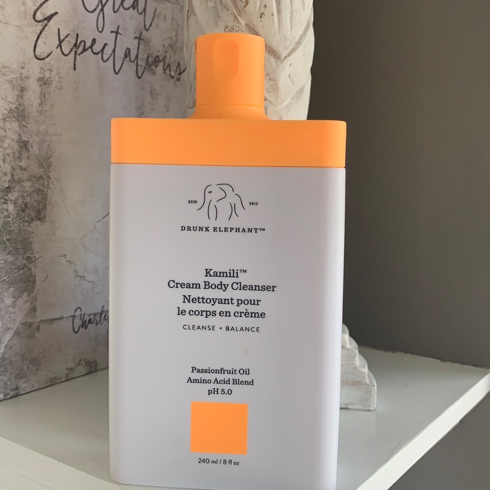 Drunk elephant kamili cream body cleanser 250 ml sealed